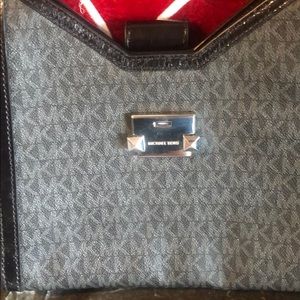 Michael Kora purse
